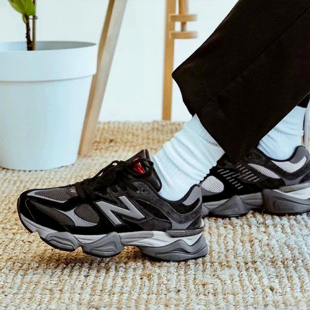 NB 9060 "Black/Castlerock"