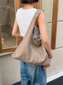 The Duna Oversized Hobo