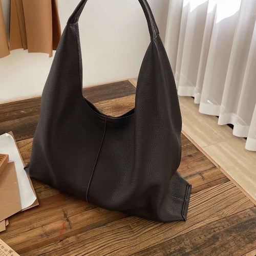 The Duna Oversized Hobo
