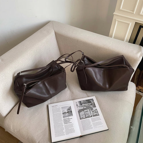 The Tufo Leather Bowling Bag