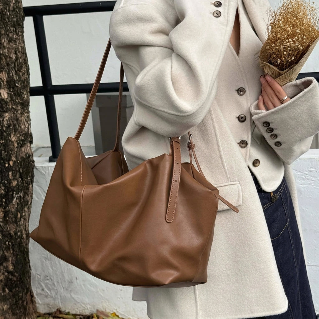 The Tufo Leather Bowling Bag