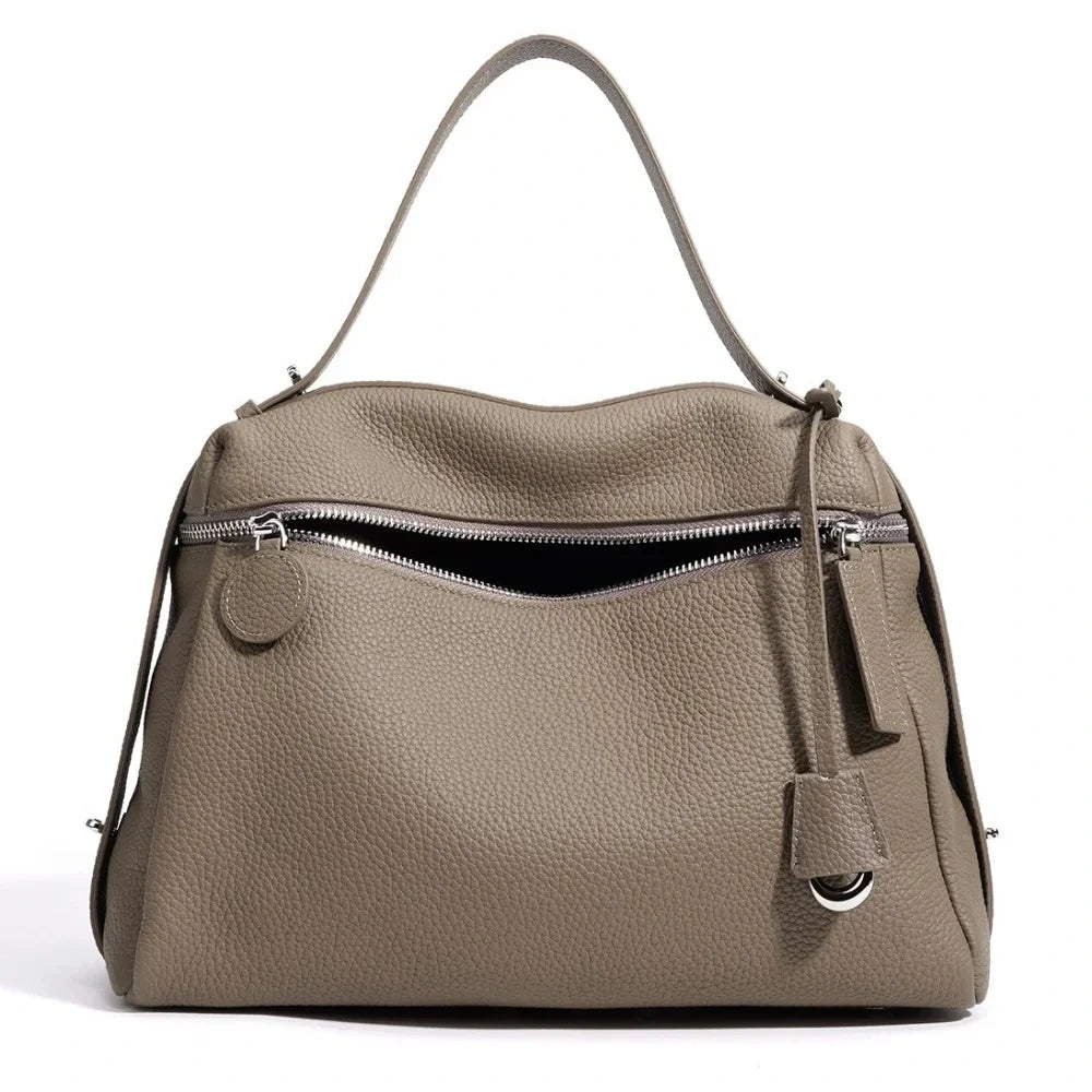 The Gabbiano Leather Shoulder Bag