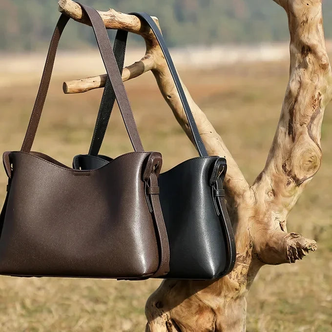 The Ambra Leather Shoulder Bag