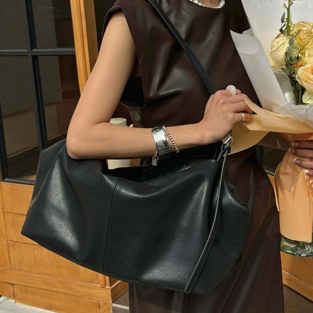The Tufo Leather Bowling Bag