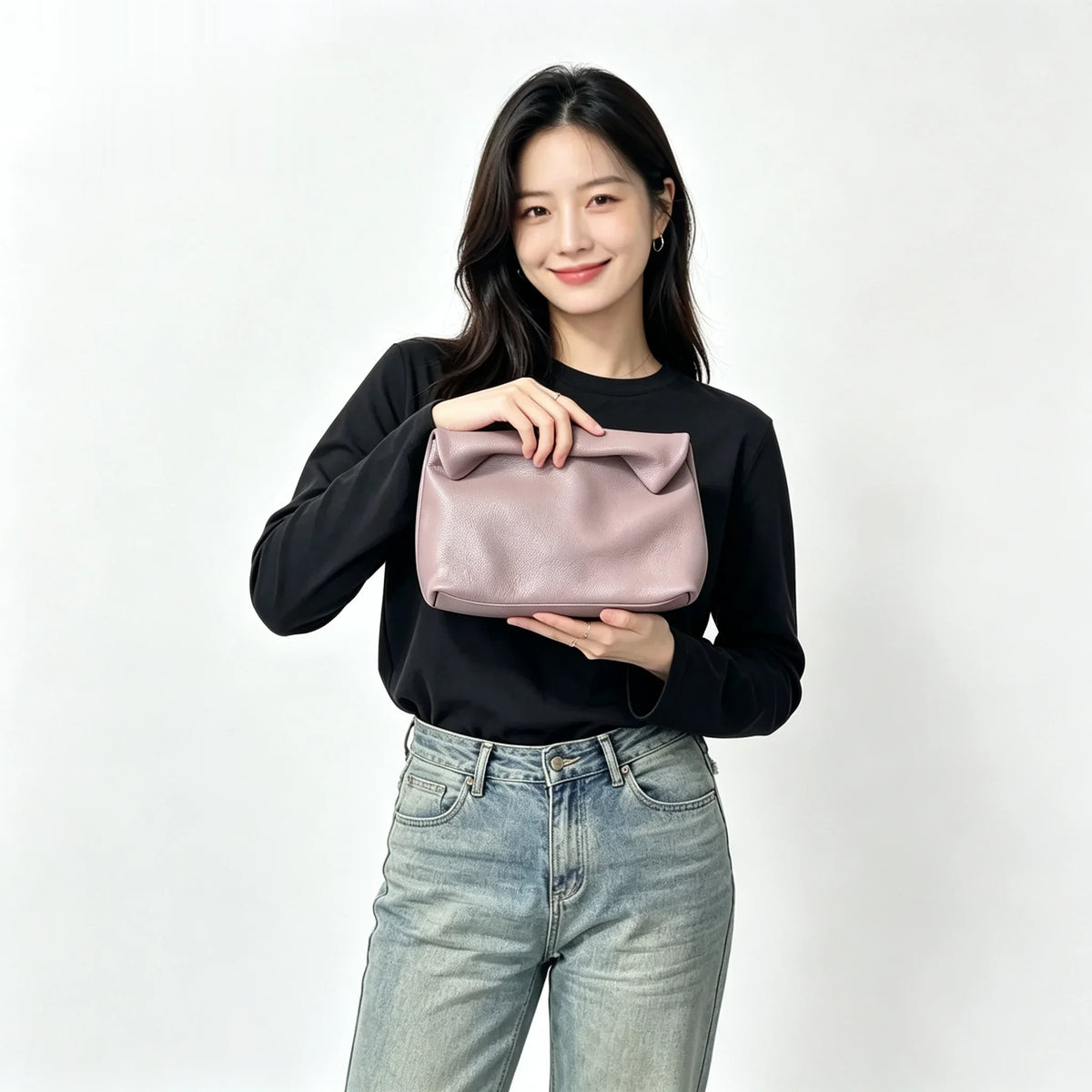 The Nuvola Leather Clutch