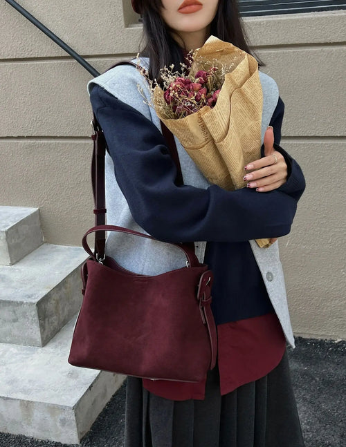 The Ambra Leather Shoulder Bag