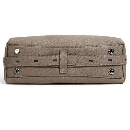 The Gabbiano Leather Shoulder Bag